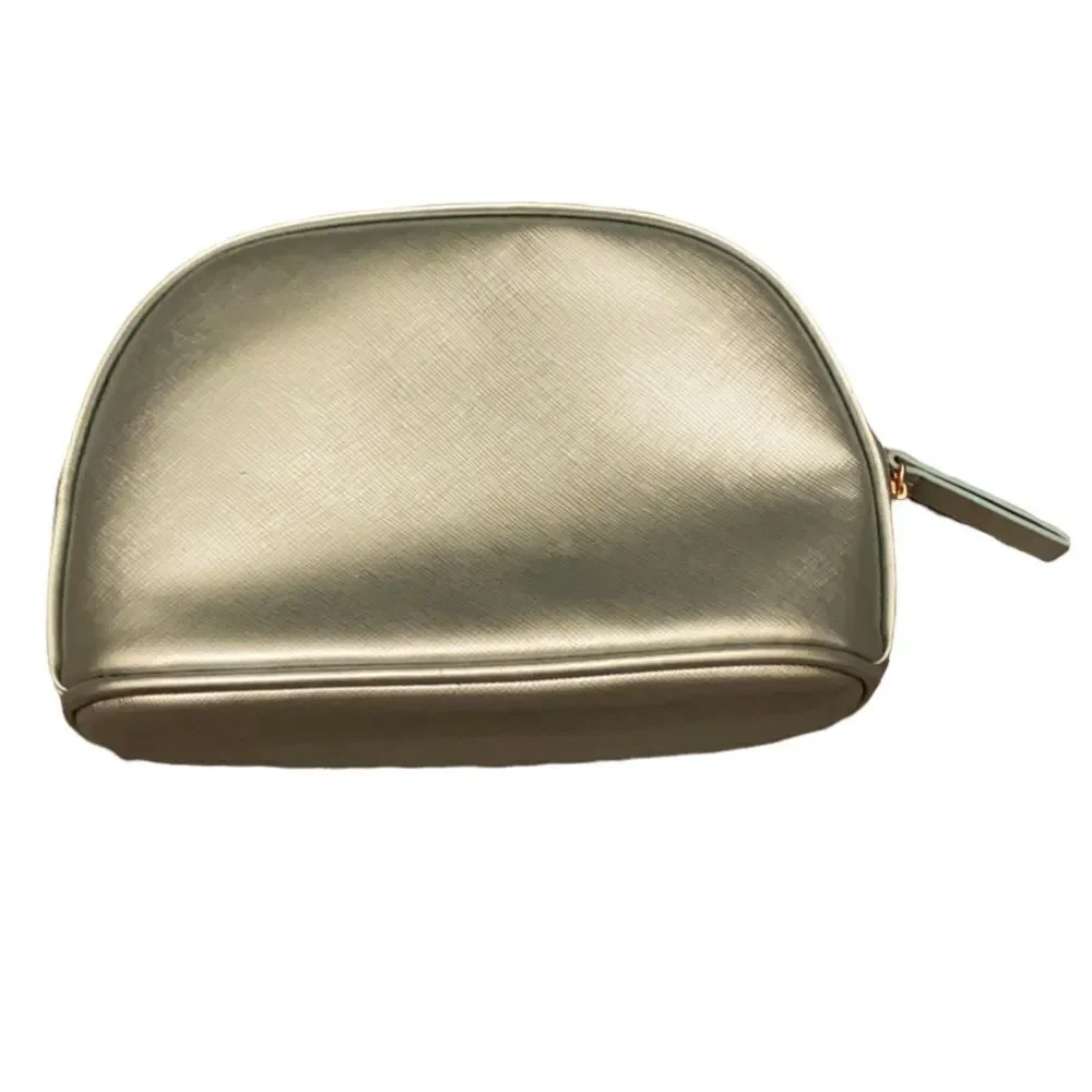 Lamer cosmetic pouch. New. No tags.